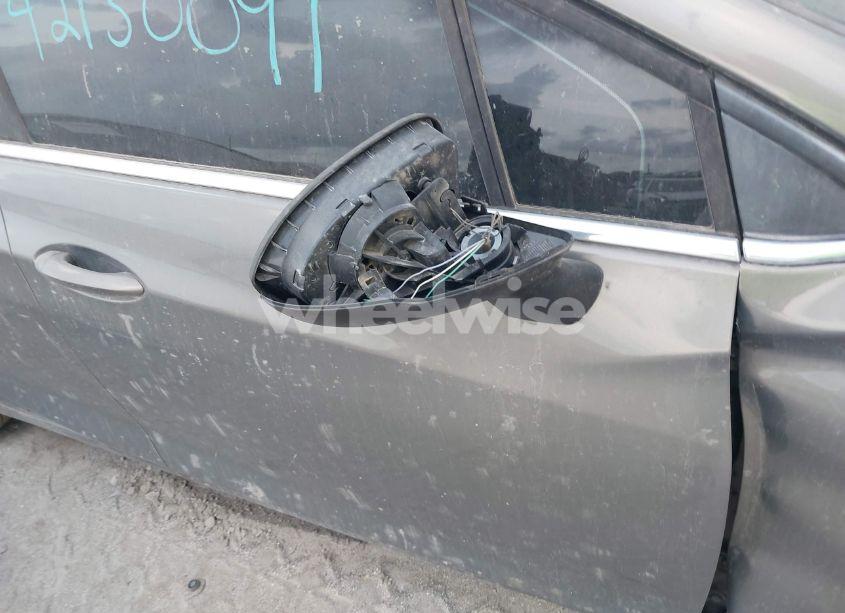 Photo 17 of 2018 Chevrolet Cruze LT AUTO (VIN 1G1BE5SM3J7247781)