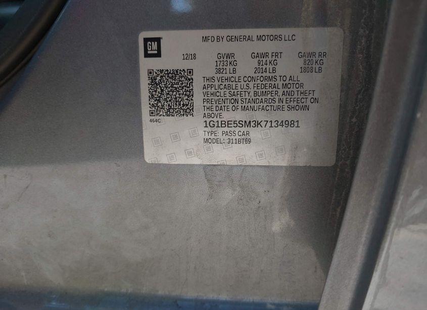 Photo 9 of 2019 Chevrolet Cruze LT (VIN 1G1BE5SM3K7134981)