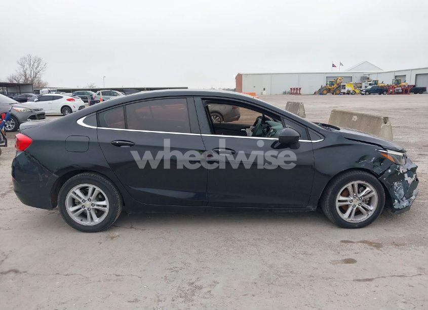 Photo 13 of 2016 Chevrolet Cruze LT AUTO (VIN 1G1BE5SM4G7253646)