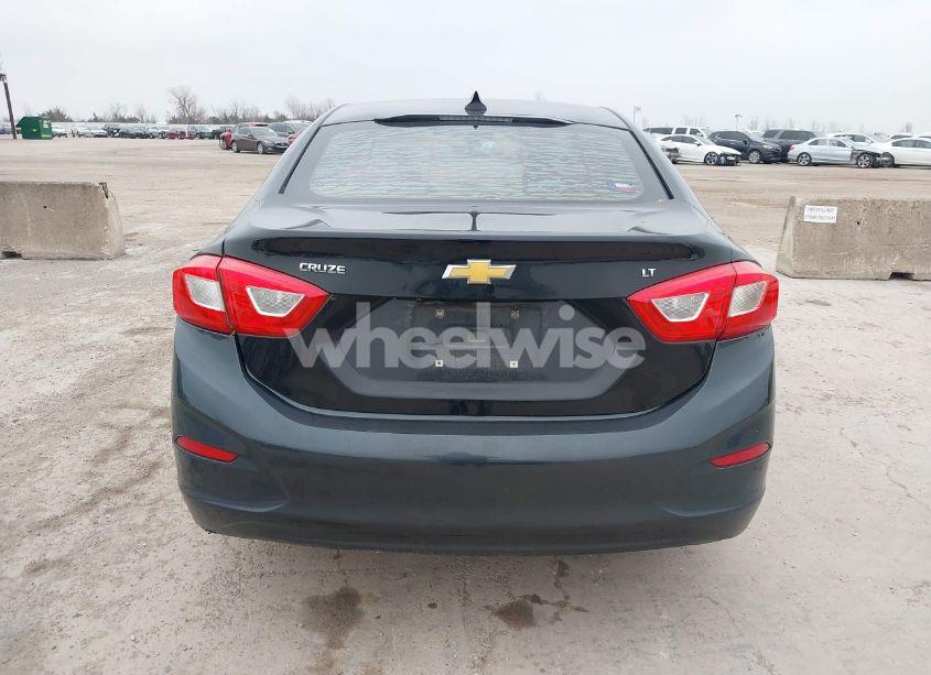 Photo 16 of 2016 Chevrolet Cruze LT AUTO (VIN 1G1BE5SM4G7253646)