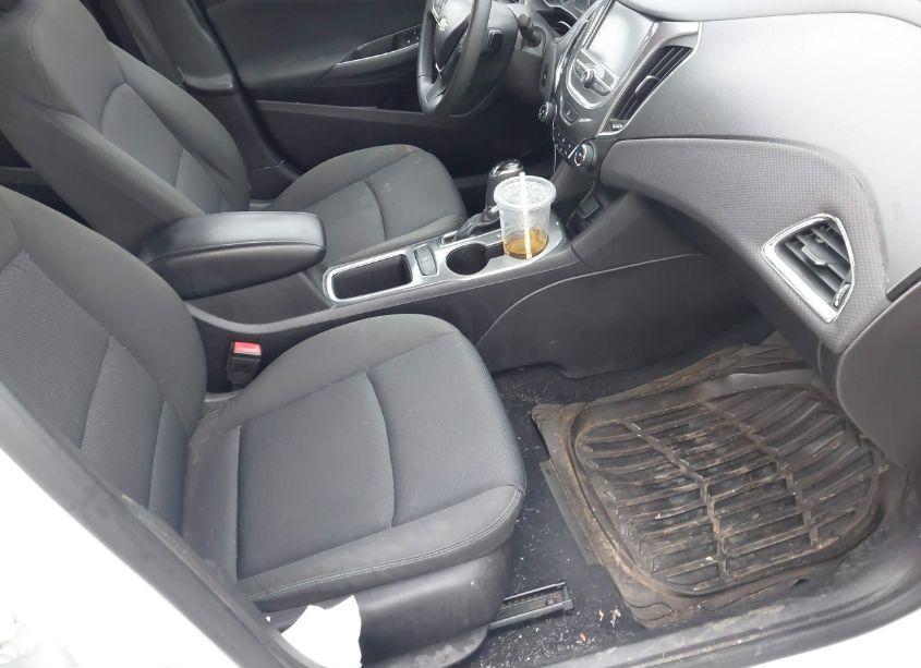 Photo 5 of 2016 Chevrolet Cruze LT AUTO (VIN 1G1BE5SM4G7271046)