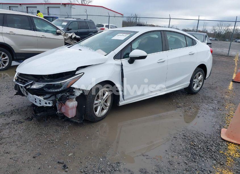 Photo 2 of 2016 Chevrolet Cruze LT AUTO (VIN 1G1BE5SM4G7295590)