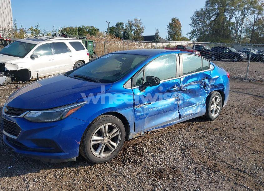 Photo 2 of 2016 Chevrolet Cruze LT AUTO (VIN 1G1BE5SM4G7310640)