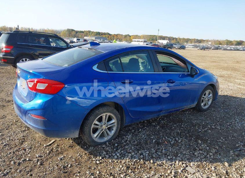 Photo 4 of 2016 Chevrolet Cruze LT AUTO (VIN 1G1BE5SM4G7310640)