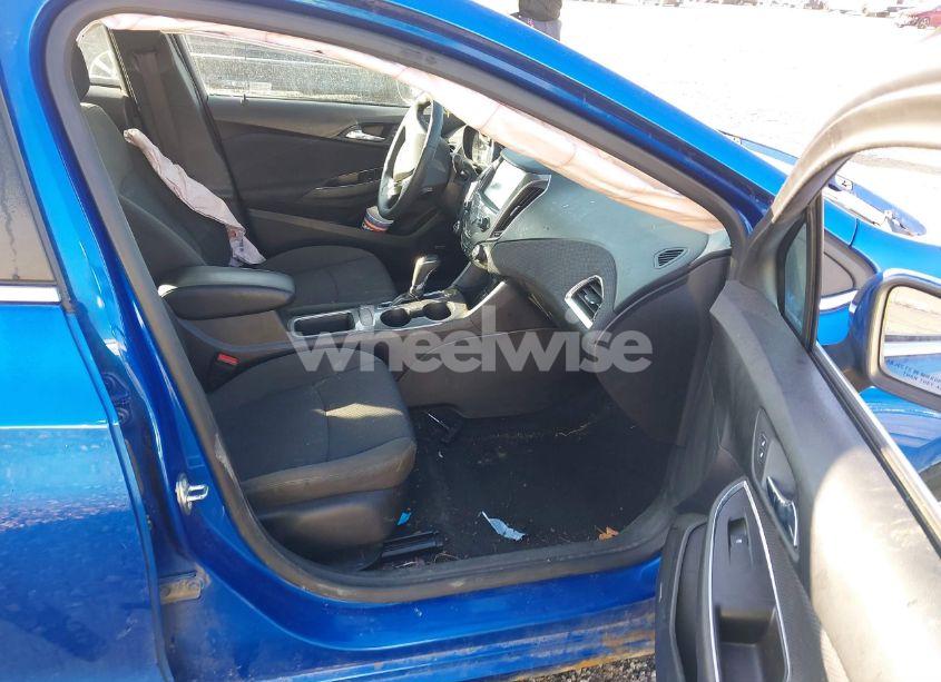 Photo 5 of 2016 Chevrolet Cruze LT AUTO (VIN 1G1BE5SM4G7310640)