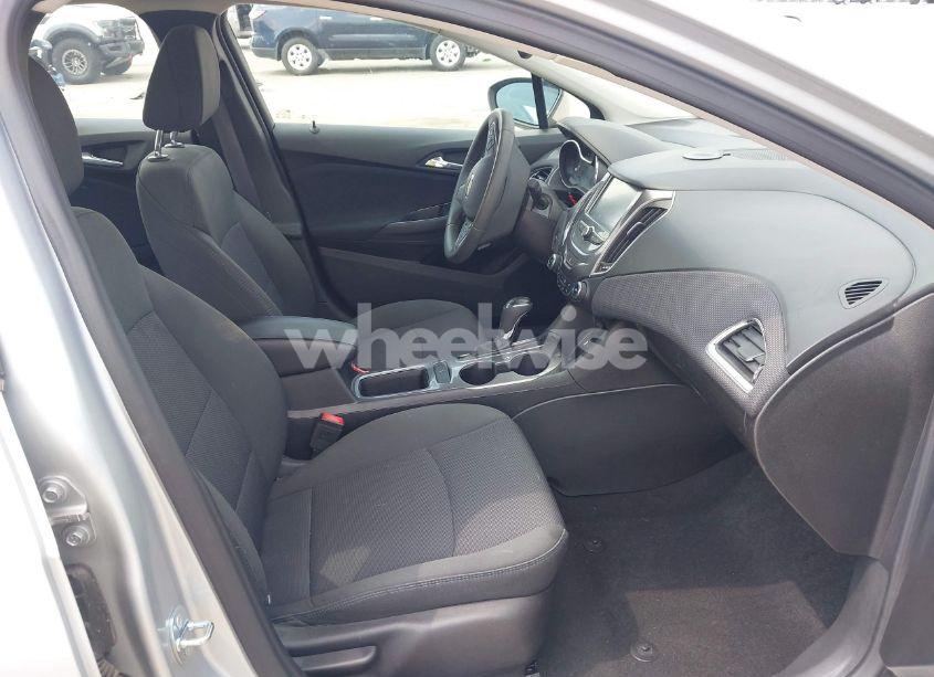 Photo 5 of 2016 Chevrolet Cruze LT (VIN 1G1BE5SM4G7312209)