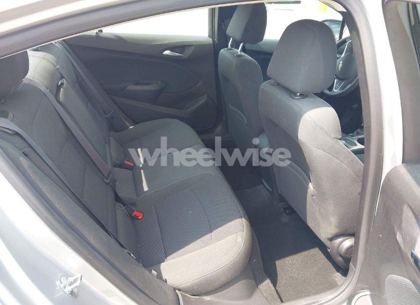 Photo 8 of 2016 Chevrolet Cruze LT (VIN 1G1BE5SM4G7312209)