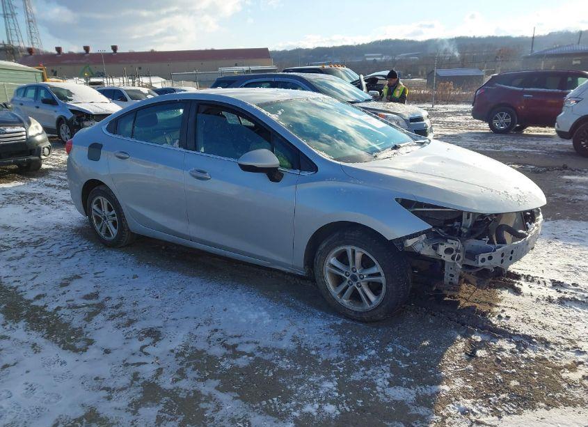 2017 Chevrolet Cruze LT AUTO (VIN 1G1BE5SM4H7108978) main photo
