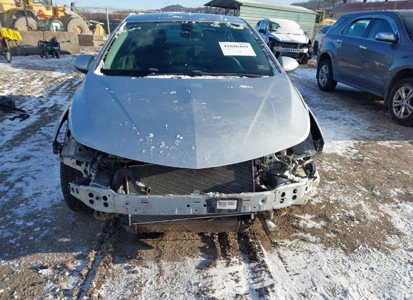 Photo 6 of 2017 Chevrolet Cruze LT AUTO (VIN 1G1BE5SM4H7108978)