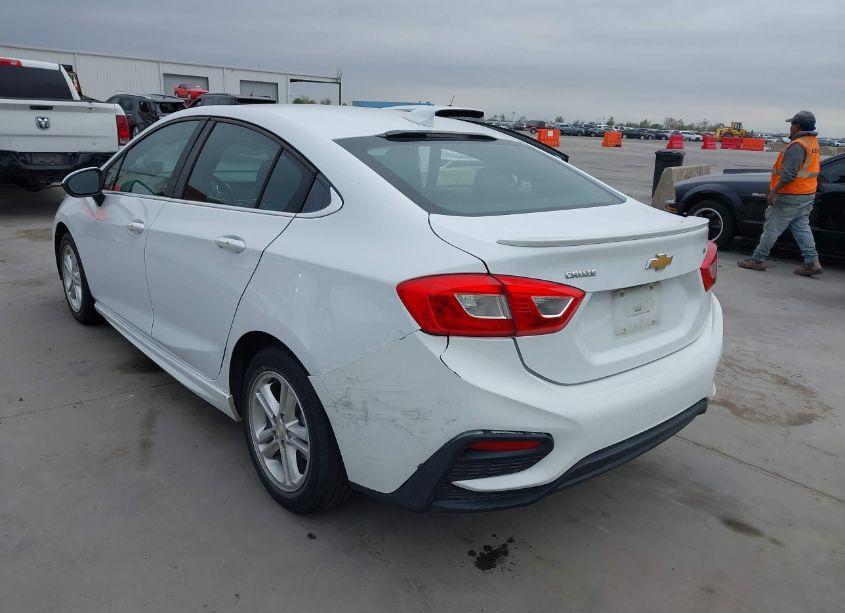 Photo 3 of 2017 Chevrolet Cruze LT AUTO (VIN 1G1BE5SM4H7121164)