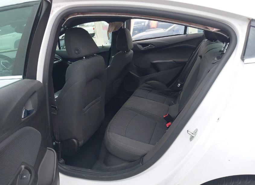 Photo 8 of 2017 Chevrolet Cruze LT AUTO (VIN 1G1BE5SM4H7121164)