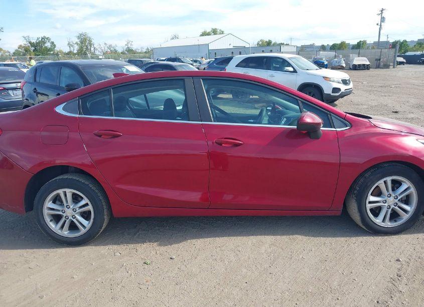Photo 13 of 2017 Chevrolet Cruze LT AUTO (VIN 1G1BE5SM4H7129314)