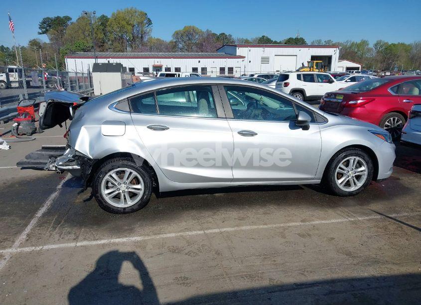 Photo 13 of 2017 Chevrolet Cruze LT AUTO (VIN 1G1BE5SM4H7139311)