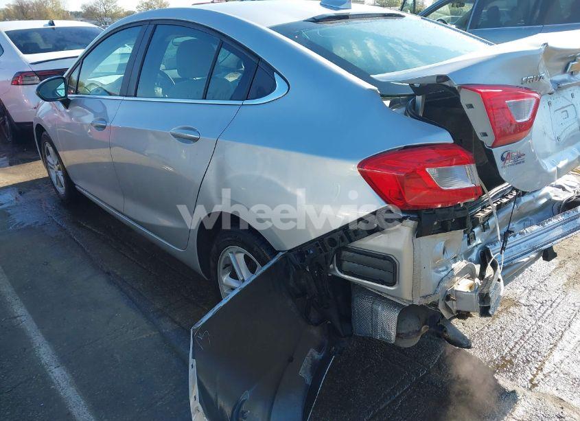 Photo 17 of 2017 Chevrolet Cruze LT AUTO (VIN 1G1BE5SM4H7139311)