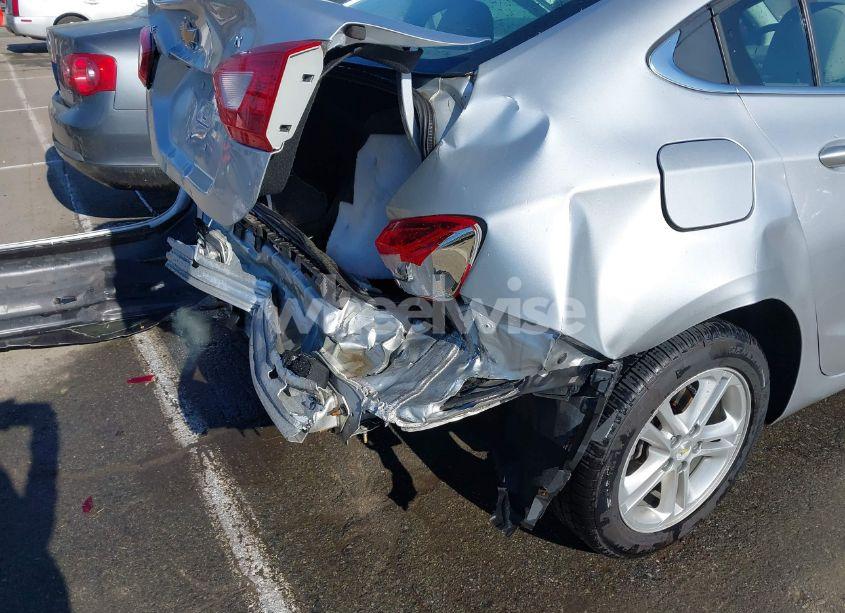 Photo 18 of 2017 Chevrolet Cruze LT AUTO (VIN 1G1BE5SM4H7139311)