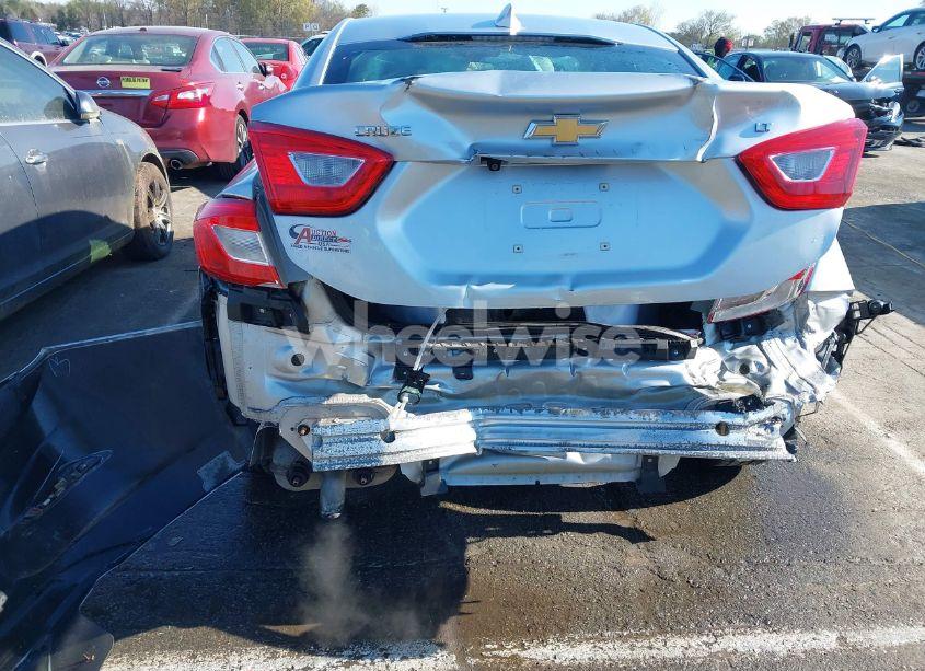 Photo 6 of 2017 Chevrolet Cruze LT AUTO (VIN 1G1BE5SM4H7139311)