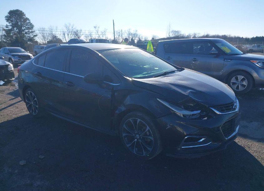 2017 Chevrolet Cruze LT AUTO (VIN 1G1BE5SM4H7151815) main photo