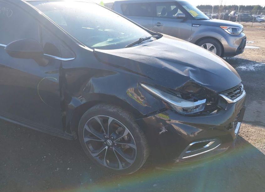 Photo 6 of 2017 Chevrolet Cruze LT AUTO (VIN 1G1BE5SM4H7151815)