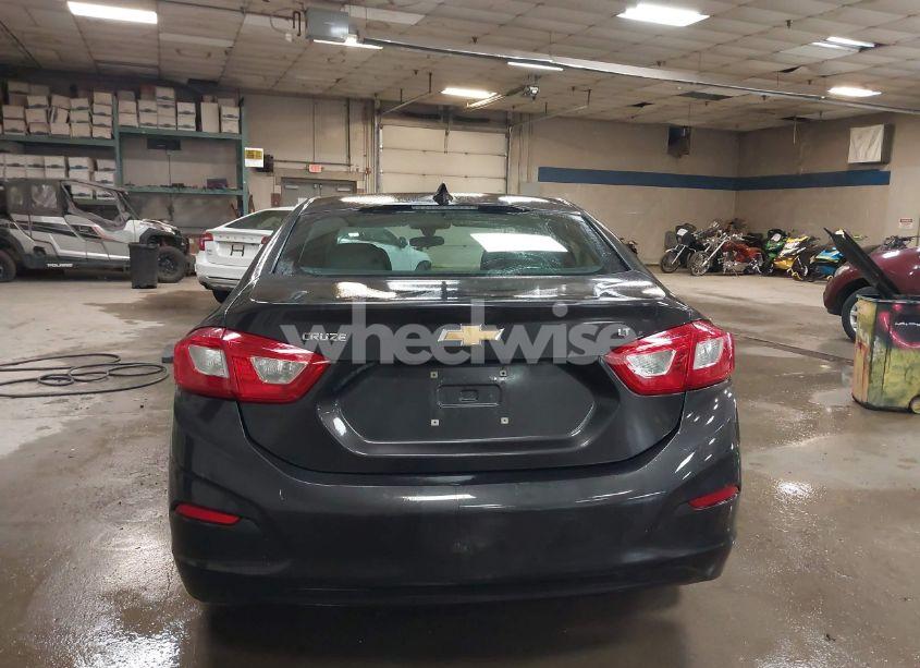 Photo 16 of 2017 Chevrolet Cruze LT AUTO (VIN 1G1BE5SM4H7153046)
