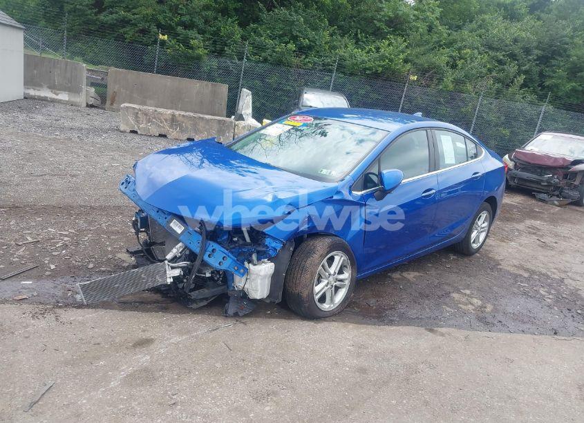 Photo 2 of 2017 Chevrolet Cruze LT (VIN 1G1BE5SM4H7168310)