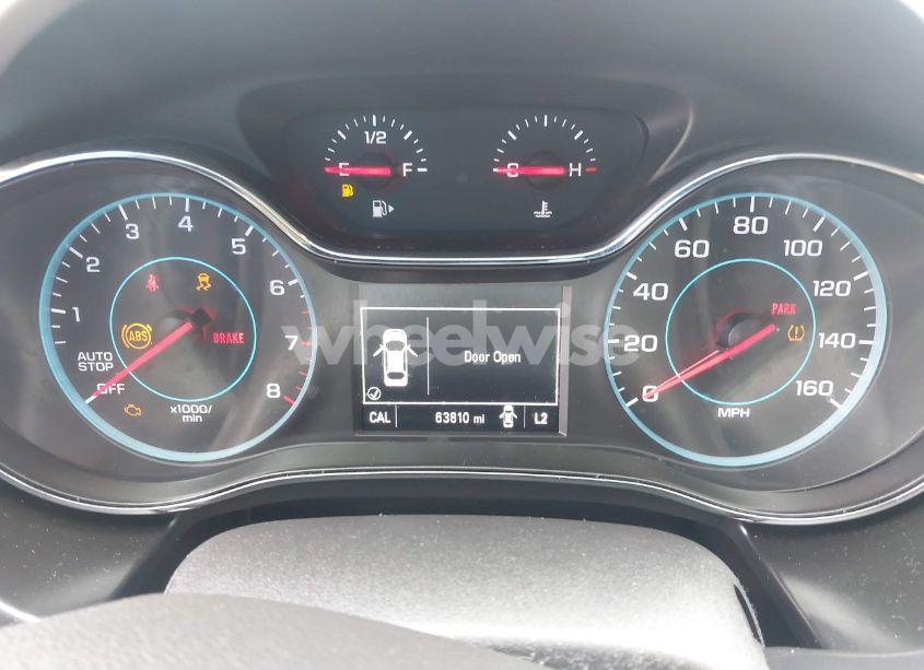 Photo 7 of 2017 Chevrolet Cruze LT (VIN 1G1BE5SM4H7168310)