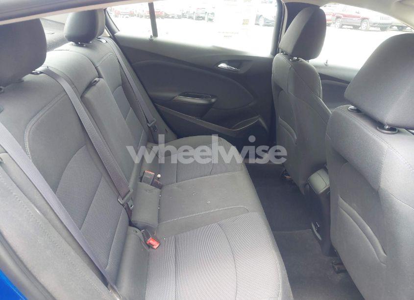 Photo 8 of 2017 Chevrolet Cruze LT (VIN 1G1BE5SM4H7168310)