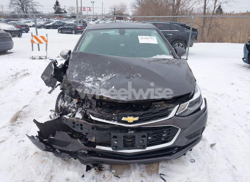Photo 12 of 2017 Chevrolet Cruze LT AUTO (VIN 1G1BE5SM4H7172888)