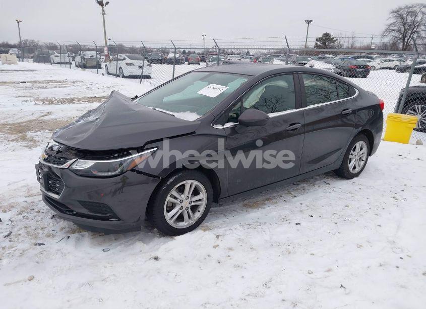 Photo 2 of 2017 Chevrolet Cruze LT AUTO (VIN 1G1BE5SM4H7172888)