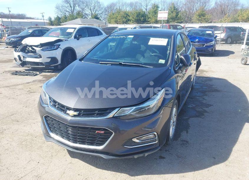 Photo 2 of 2017 Chevrolet Cruze LT AUTO (VIN 1G1BE5SM4H7180196)