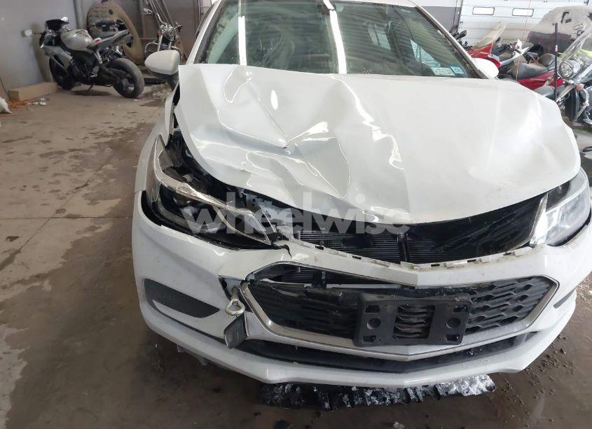 Photo 6 of 2017 Chevrolet Cruze LT AUTO (VIN 1G1BE5SM4H7184555)