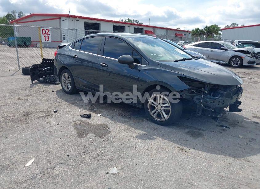 2017 Chevrolet Cruze LT AUTO (VIN 1G1BE5SM4H7189433) main photo