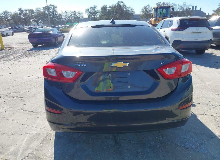 Photo 17 of 2017 Chevrolet Cruze LT AUTO (VIN 1G1BE5SM4H7194356)