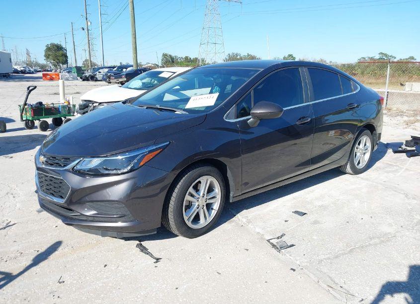 Photo 2 of 2017 Chevrolet Cruze LT AUTO (VIN 1G1BE5SM4H7194356)