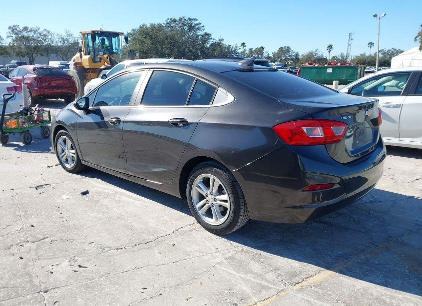 Photo 3 of 2017 Chevrolet Cruze LT AUTO (VIN 1G1BE5SM4H7194356)