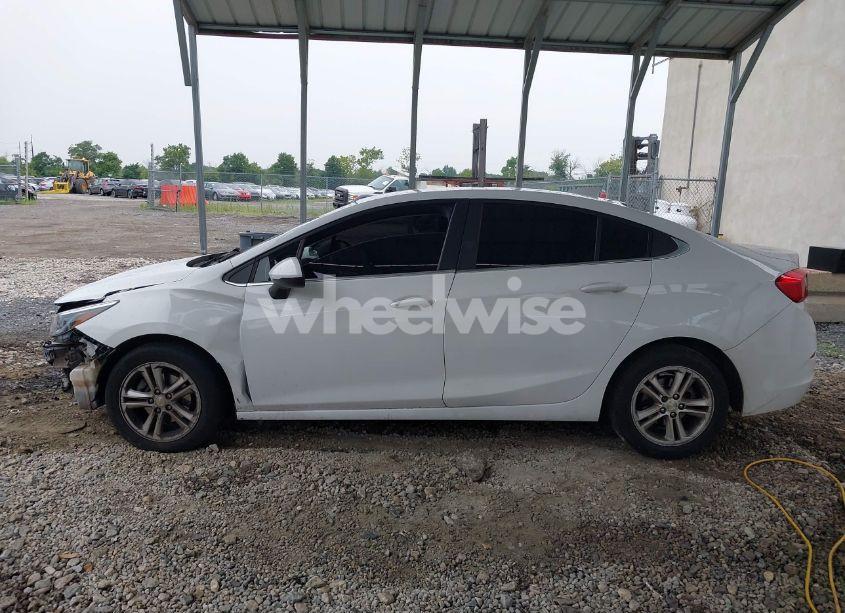 Photo 13 of 2017 Chevrolet Cruze LT AUTO (VIN 1G1BE5SM4H7207235)