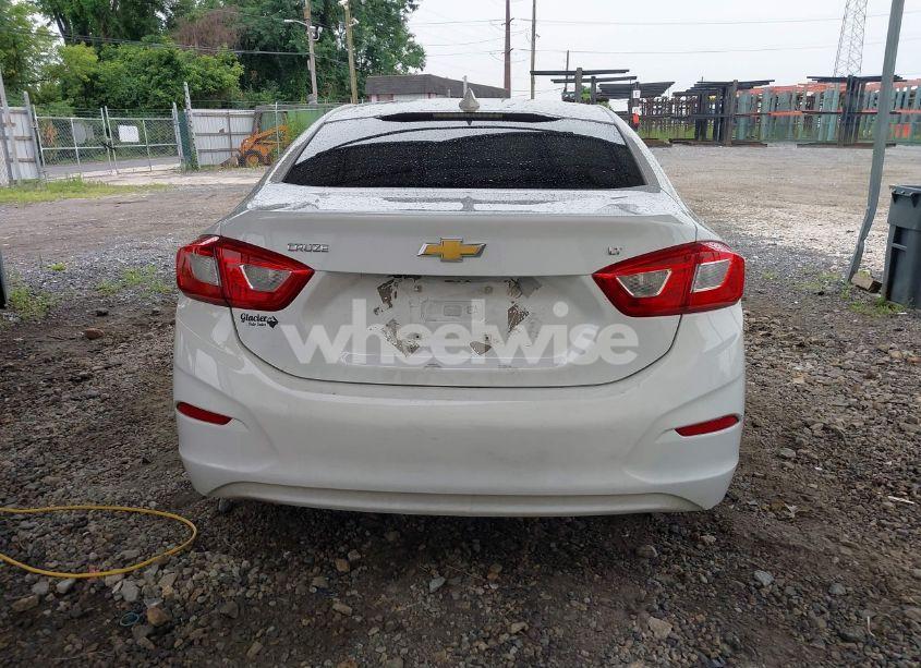 Photo 15 of 2017 Chevrolet Cruze LT AUTO (VIN 1G1BE5SM4H7207235)
