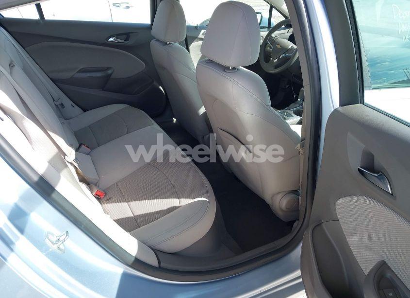 Photo 8 of 2017 Chevrolet Cruze LT AUTO (VIN 1G1BE5SM4H7207252)