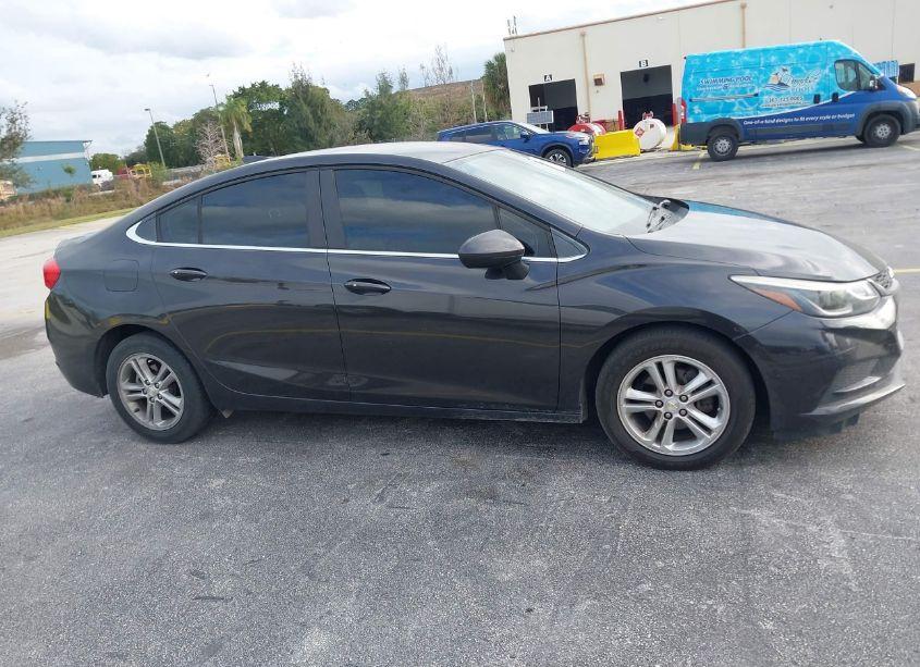 Photo 13 of 2017 Chevrolet Cruze LT AUTO (VIN 1G1BE5SM4H7207641)