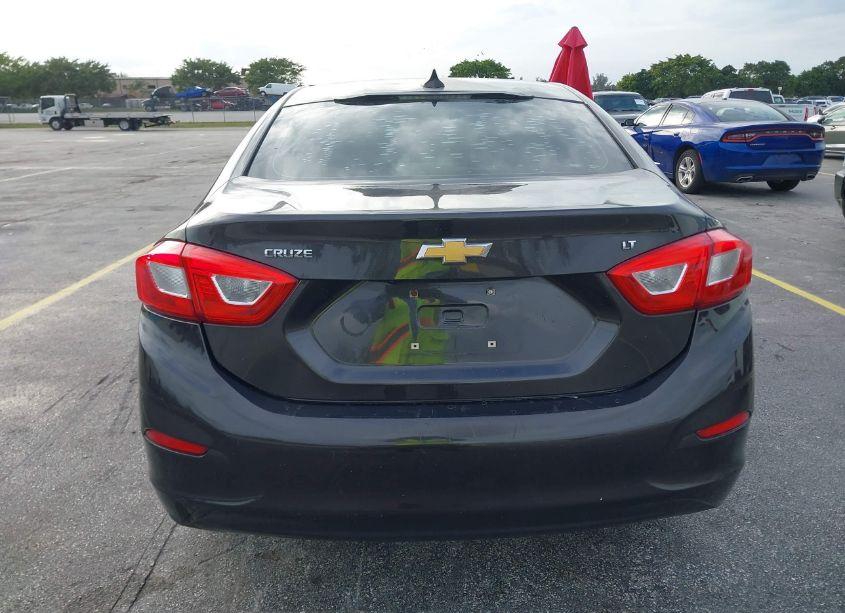 Photo 16 of 2017 Chevrolet Cruze LT AUTO (VIN 1G1BE5SM4H7207641)