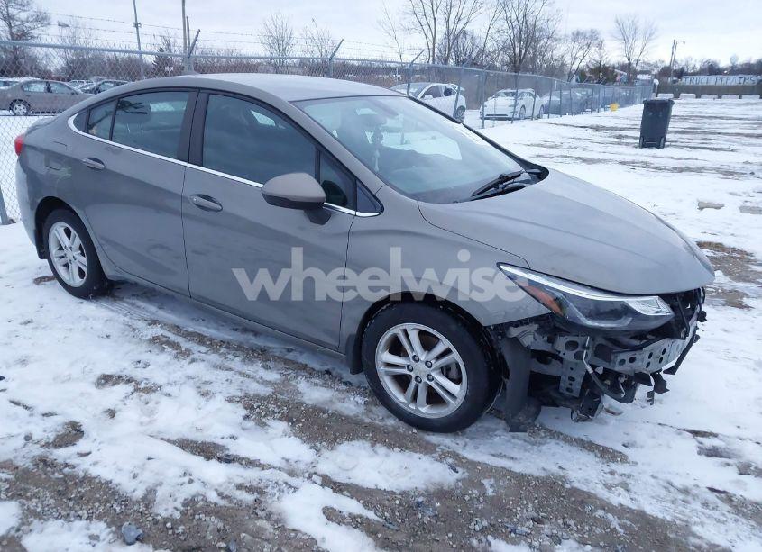 2017 Chevrolet Cruze LT AUTO (VIN 1G1BE5SM4H7214301) main photo