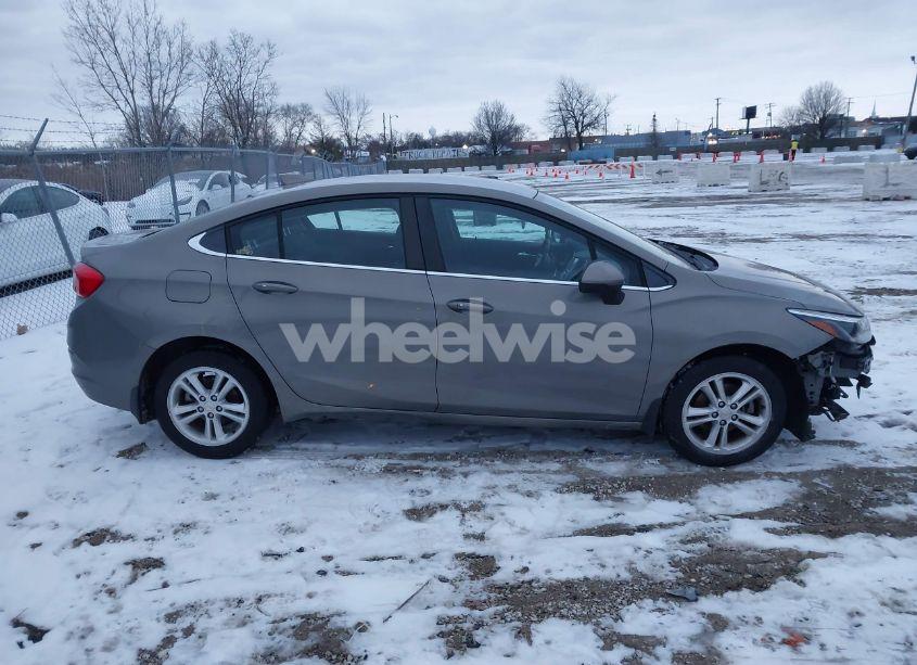 Photo 13 of 2017 Chevrolet Cruze LT AUTO (VIN 1G1BE5SM4H7214301)