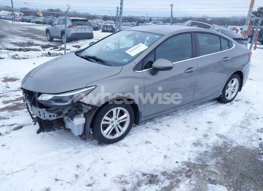 Photo 2 of 2017 Chevrolet Cruze LT AUTO (VIN 1G1BE5SM4H7214301)