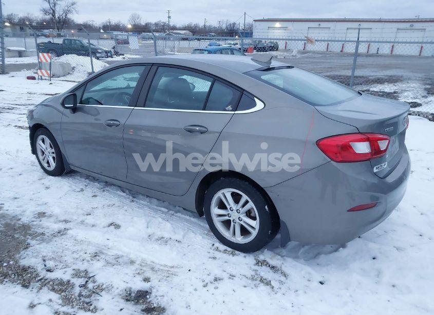 Photo 3 of 2017 Chevrolet Cruze LT AUTO (VIN 1G1BE5SM4H7214301)
