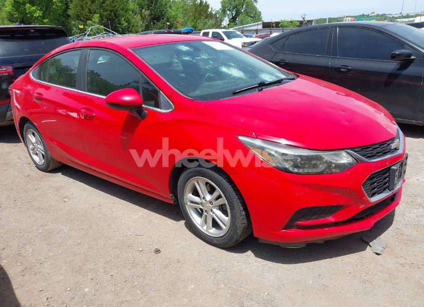 2017 Chevrolet Cruze LT AUTO (VIN 1G1BE5SM4H7225699) main photo