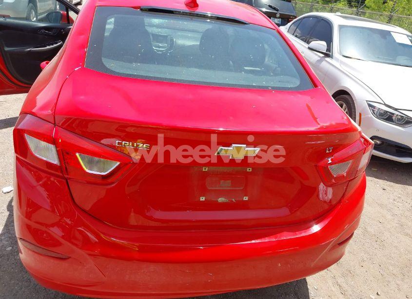 Photo 16 of 2017 Chevrolet Cruze LT AUTO (VIN 1G1BE5SM4H7225699)