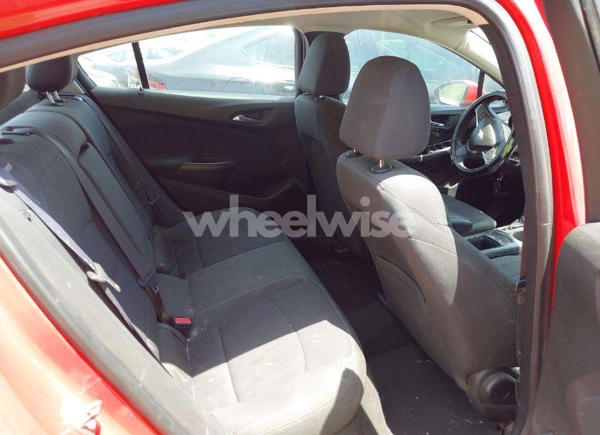 Photo 8 of 2017 Chevrolet Cruze LT AUTO (VIN 1G1BE5SM4H7225699)