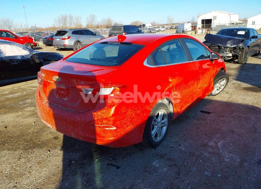 Photo 4 of 2017 Chevrolet Cruze LT AUTO (VIN 1G1BE5SM4H7228070)