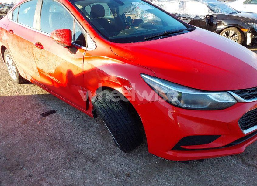 Photo 6 of 2017 Chevrolet Cruze LT AUTO (VIN 1G1BE5SM4H7228070)