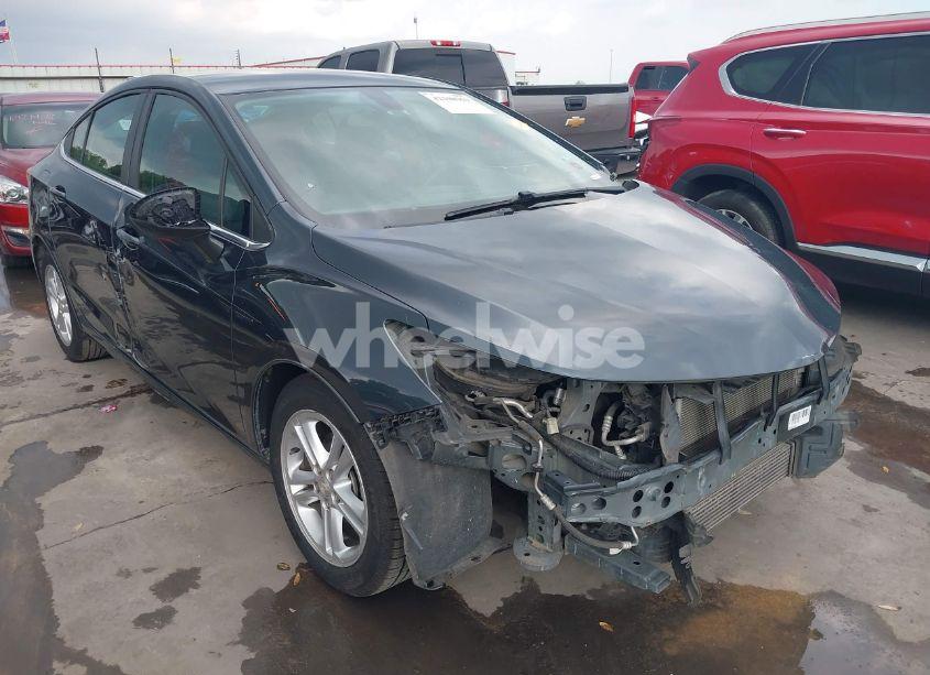 2017 Chevrolet Cruze LT AUTO (VIN 1G1BE5SM4H7250862) main photo