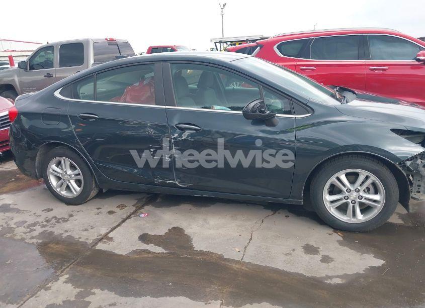 Photo 14 of 2017 Chevrolet Cruze LT AUTO (VIN 1G1BE5SM4H7250862)